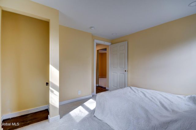 10 Brant Road, Johnstown, NY 12095