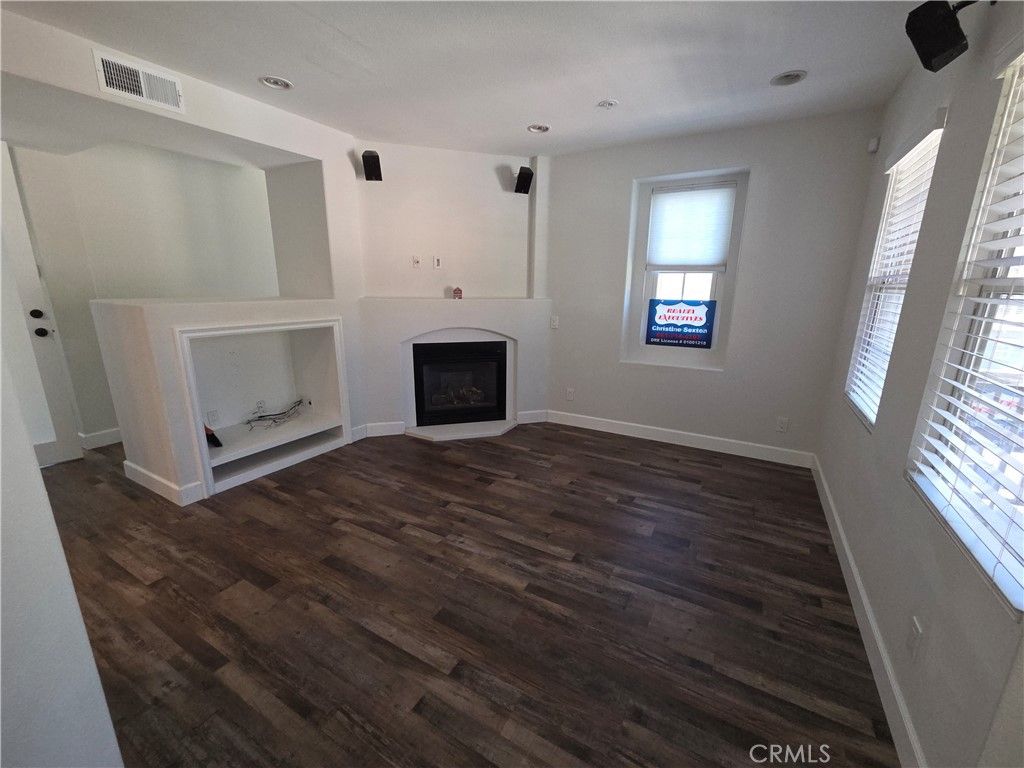 28258 Canterbury, Valencia, CA 91354 — photo 3