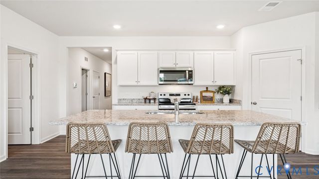11055 Heron Creek Dr, North Prince George, VA 23860