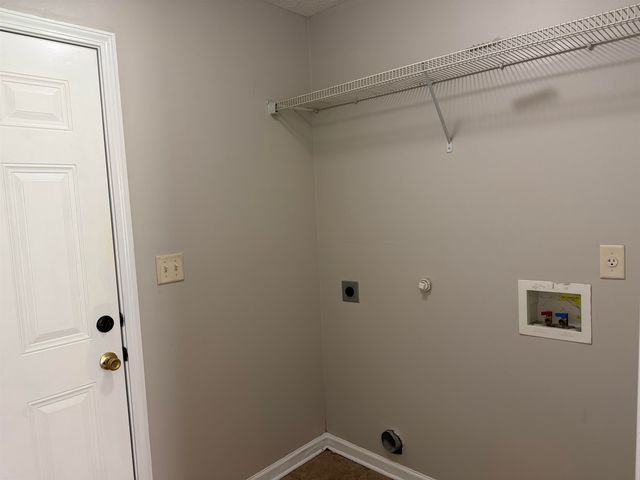 4029 SUNSET LAKE LN, Memphis, TN 38135