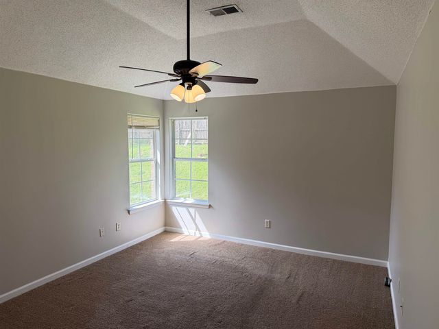 4029 SUNSET LAKE LN, Memphis, TN 38135