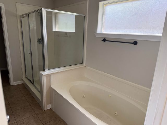 4029 SUNSET LAKE LN, Memphis, TN 38135