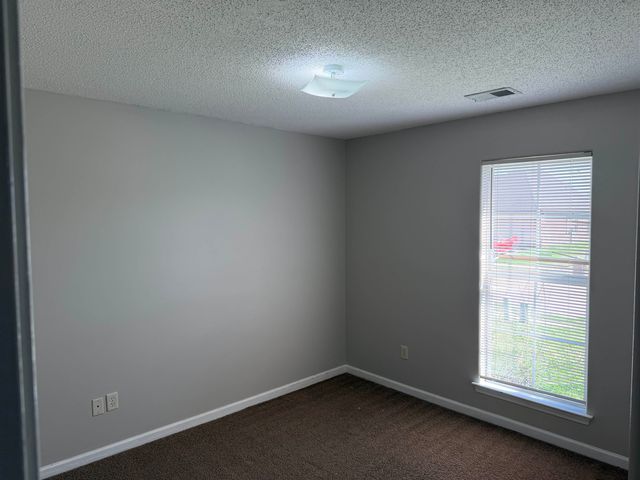 4029 SUNSET LAKE LN, Memphis, TN 38135