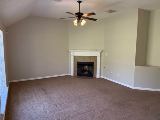 4029 SUNSET LAKE LN, Memphis, TN 38135