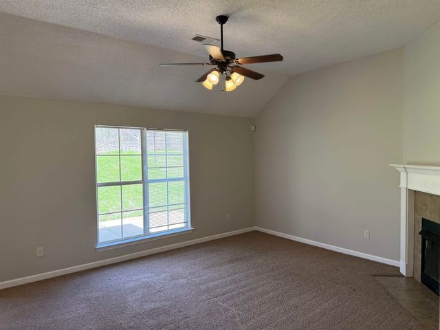 4029 SUNSET LAKE LN, Memphis, TN 38135