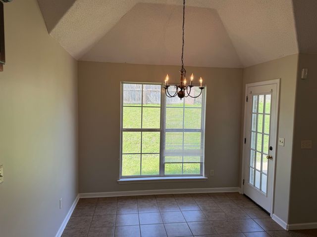 4029 SUNSET LAKE LN, Memphis, TN 38135