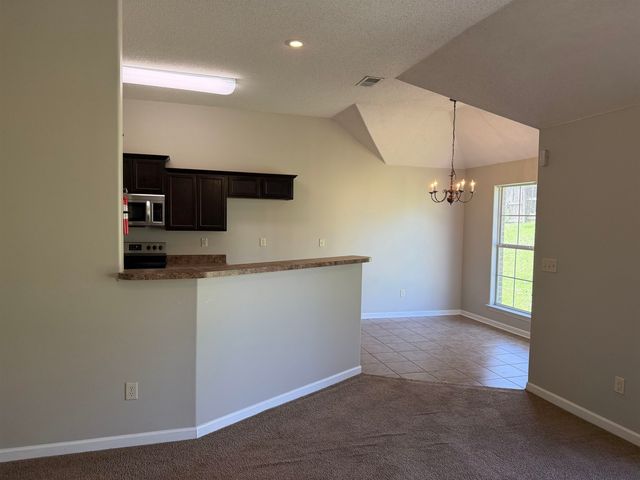 4029 SUNSET LAKE LN, Memphis, TN 38135