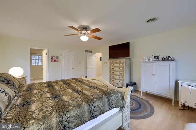 514 ARROWHEAD TRL, Sinking Spring, PA 19608