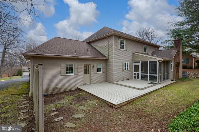 514 ARROWHEAD TRL, Sinking Spring, PA 19608