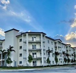 10950 NW 82nd Street 324, Doral, FL 33178