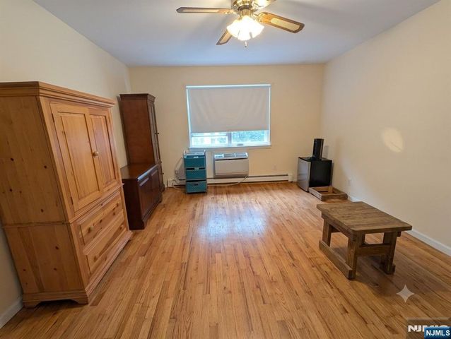 18B Lakeview Avenue, Leonia, NJ 07605