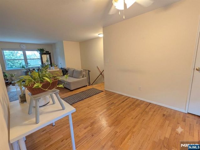 18B Lakeview Avenue, Leonia, NJ 07605