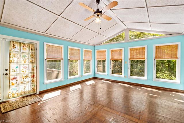 4325 Rosebriar Lane, Winston-salem, NC 27106