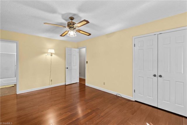 4325 Rosebriar Lane, Winston-salem, NC 27106