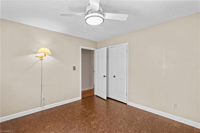 4325 Rosebriar Lane, Winston-salem, NC 27106