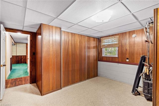 4325 Rosebriar Lane, Winston-salem, NC 27106