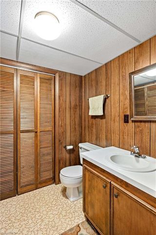 4325 Rosebriar Lane, Winston-salem, NC 27106