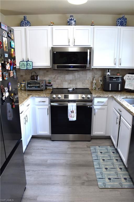 9072 Gervais CIR 306, NAPLES, FL 34120 — photo 3