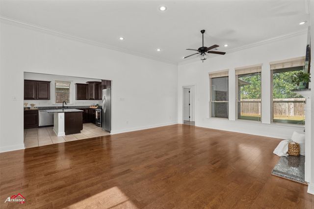 320 Camelback Drive, Bossier City, LA 71111