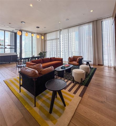11 NE 6th Street 2015, Miami, FL 33132