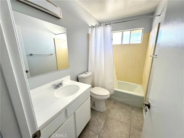 1236 W 8th 5, San Pedro, CA 90731