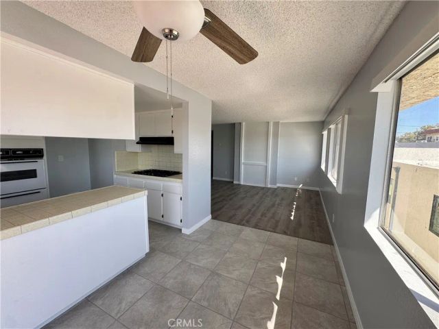 1236 W 8th 5, San Pedro, CA 90731