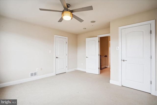 8062 CRIAZA BRANCH CT, Vienna, VA 22182