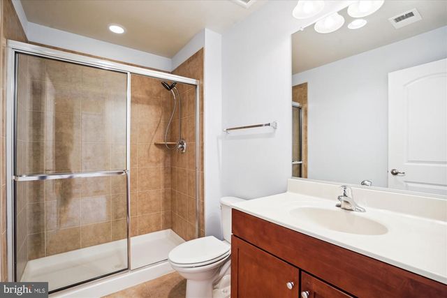 8062 CRIAZA BRANCH CT, Vienna, VA 22182
