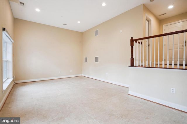 8062 CRIAZA BRANCH CT, Vienna, VA 22182