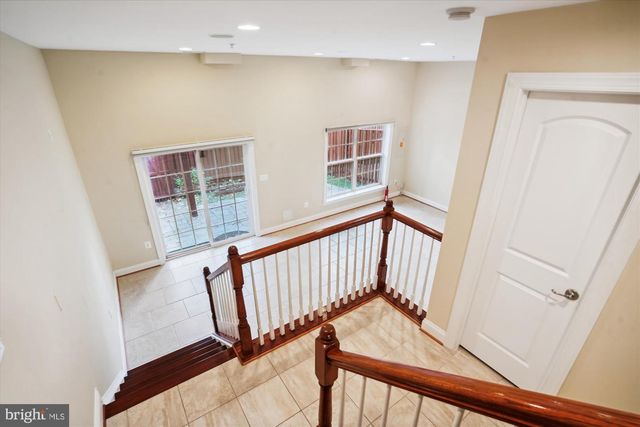 8062 CRIAZA BRANCH CT, Vienna, VA 22182