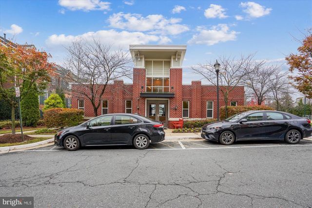 8062 CRIAZA BRANCH CT, Vienna, VA 22182