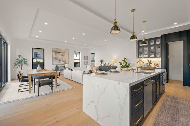 5229 5229 Miles Ave, Oakland, CA 94618