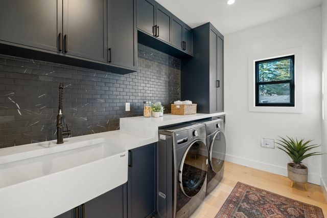 5229 5229 Miles Ave, Oakland, CA 94618