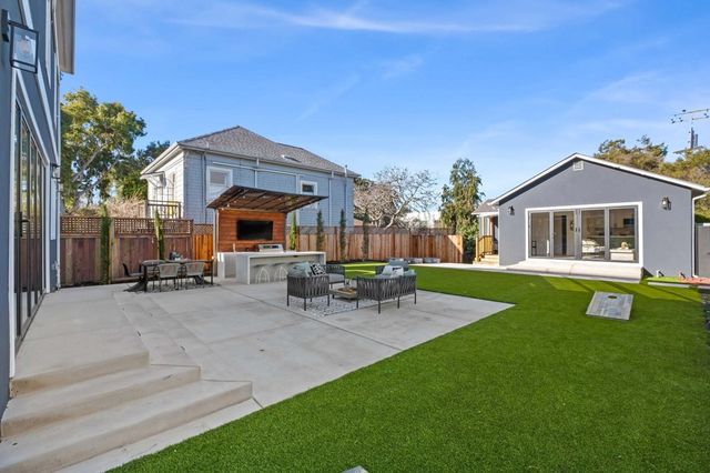 5229 5229 Miles Ave, Oakland, CA 94618