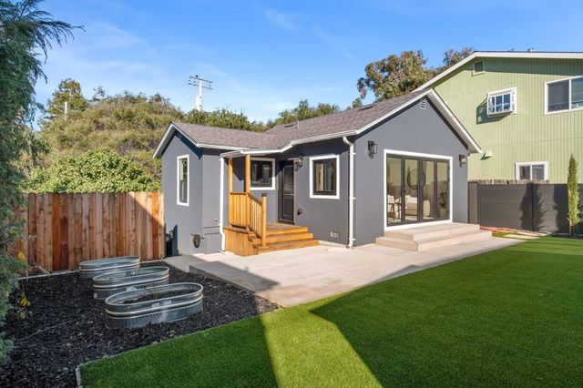 5229 5229 Miles Ave, Oakland, CA 94618