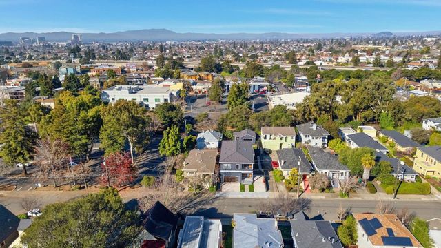 5229 5229 Miles Ave, Oakland, CA 94618