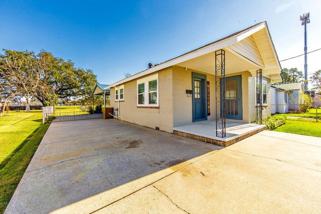 751 Tetreau St, Thibodaux, LA 70301