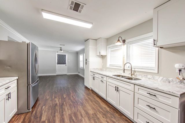 751 Tetreau St, Thibodaux, LA 70301