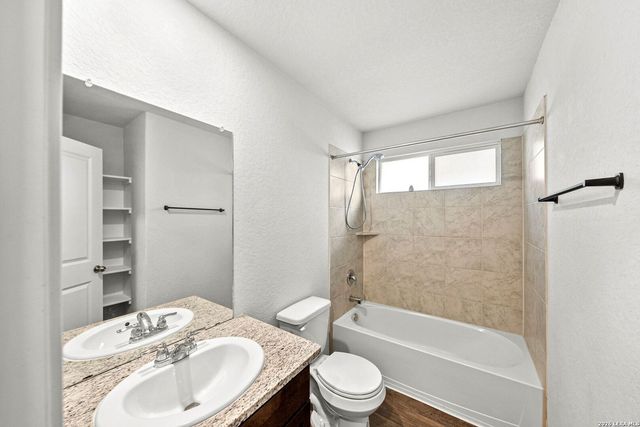 15706 Crimson Topaz, San Antonio, TX 78253