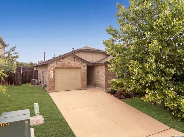 15706 Crimson Topaz, San Antonio, TX 78253