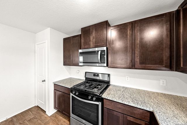 15706 Crimson Topaz, San Antonio, TX 78253