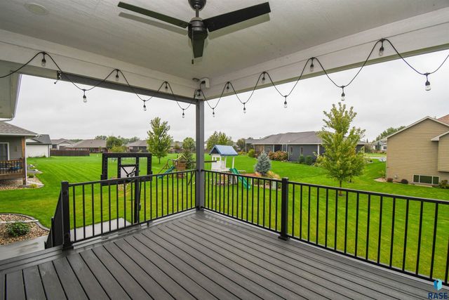 6616 E 33rd St Street, Sioux Falls, SD 57110