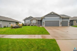 6616 E 33rd St Street, Sioux Falls, SD 57110