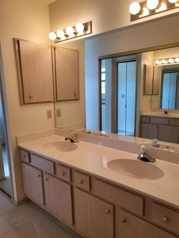 833 Country Club Drive SE APT 1E, Rio Rancho, NM 87124