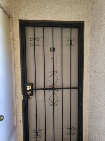 833 Country Club Drive SE APT 1E, Rio Rancho, NM 87124