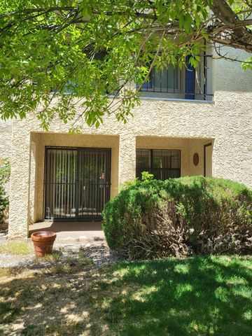 833 Country Club Drive SE APT 1E, Rio Rancho, NM 87124