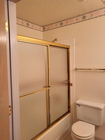 833 Country Club Drive SE APT 1E, Rio Rancho, NM 87124