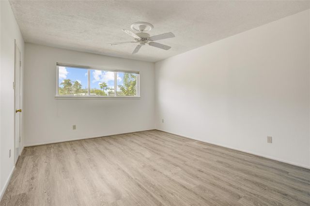 385 N Post Oak Lane 385, Houston, TX 77024
