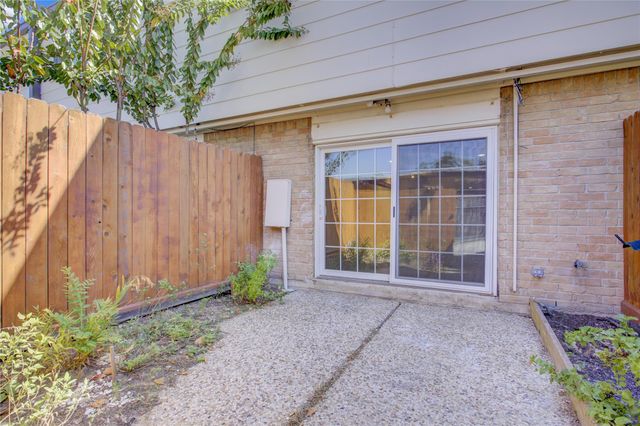 385 N Post Oak Lane 385, Houston, TX 77024