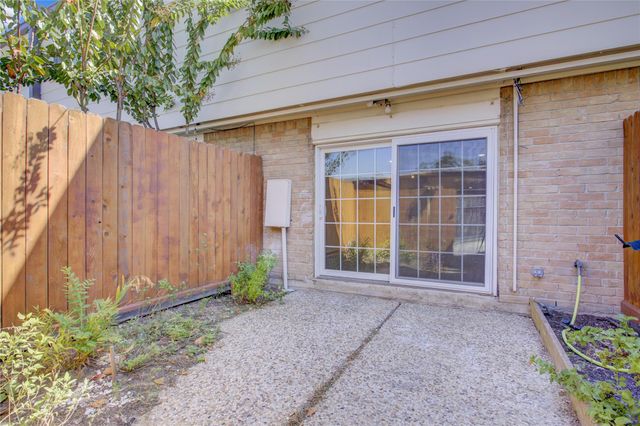 385 N Post Oak Lane 385, Houston, TX 77024